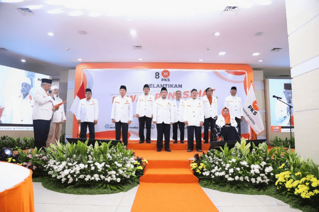 ProsesPelantikanDewanPenasihatPKSbyFathur